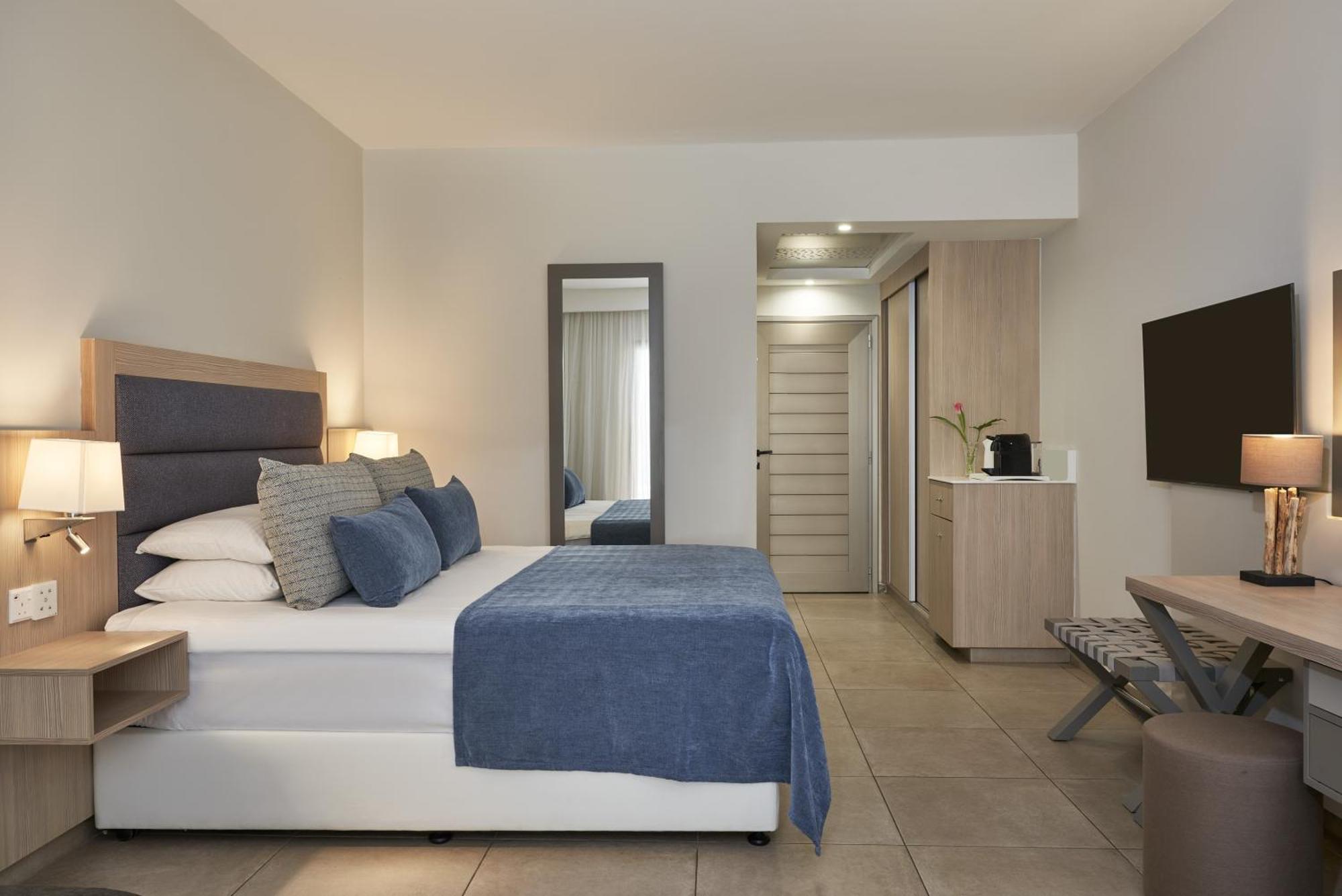 Atlantica Aeneas Resort Ayia Napa Exterior foto