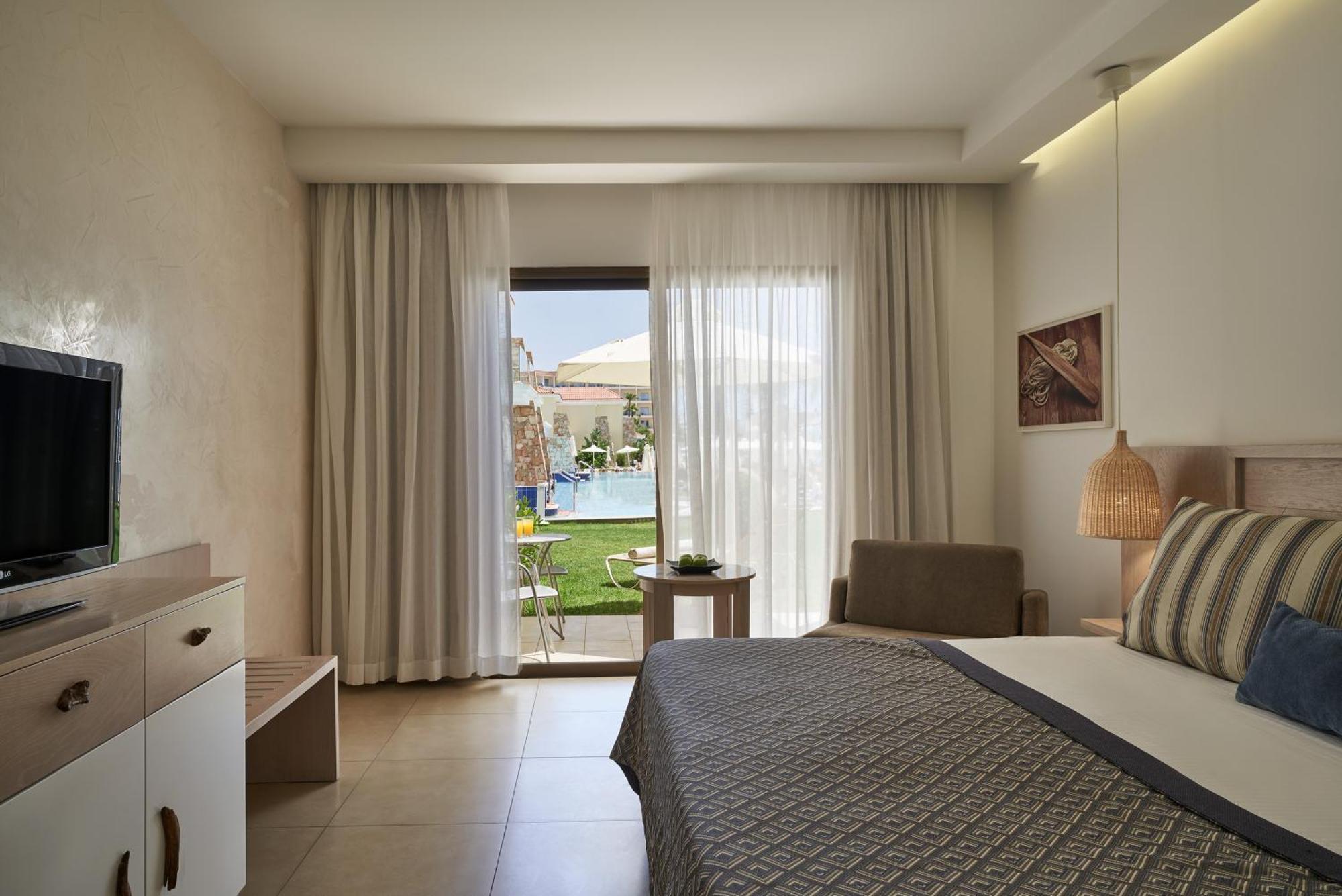 Atlantica Aeneas Resort Ayia Napa Exterior foto