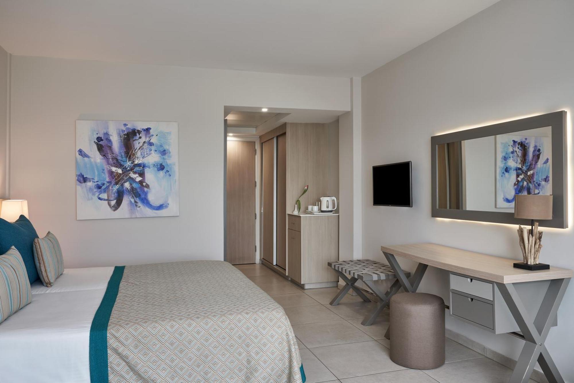 Atlantica Aeneas Resort Ayia Napa Exterior foto
