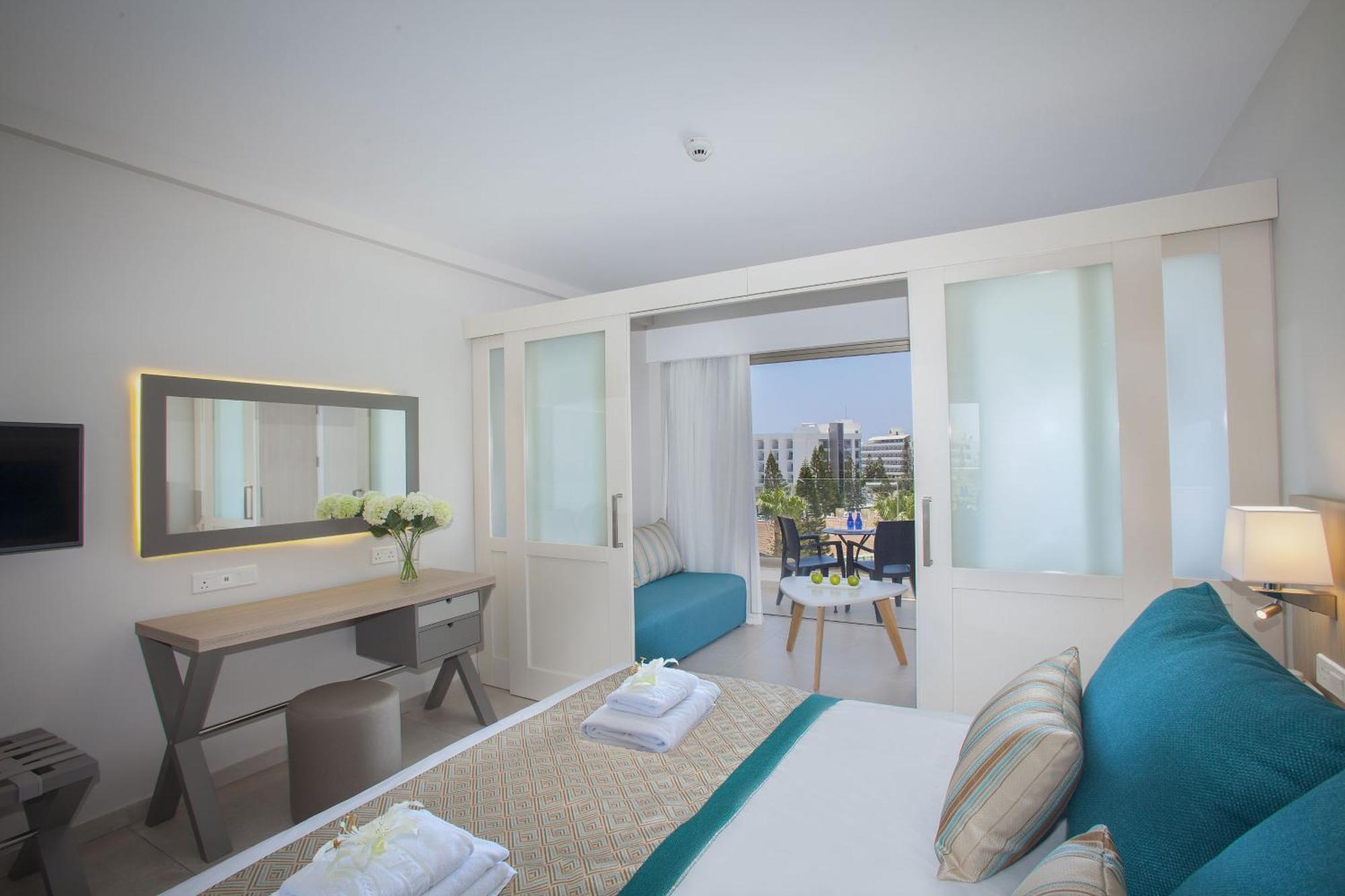Atlantica Aeneas Resort Ayia Napa Exterior foto